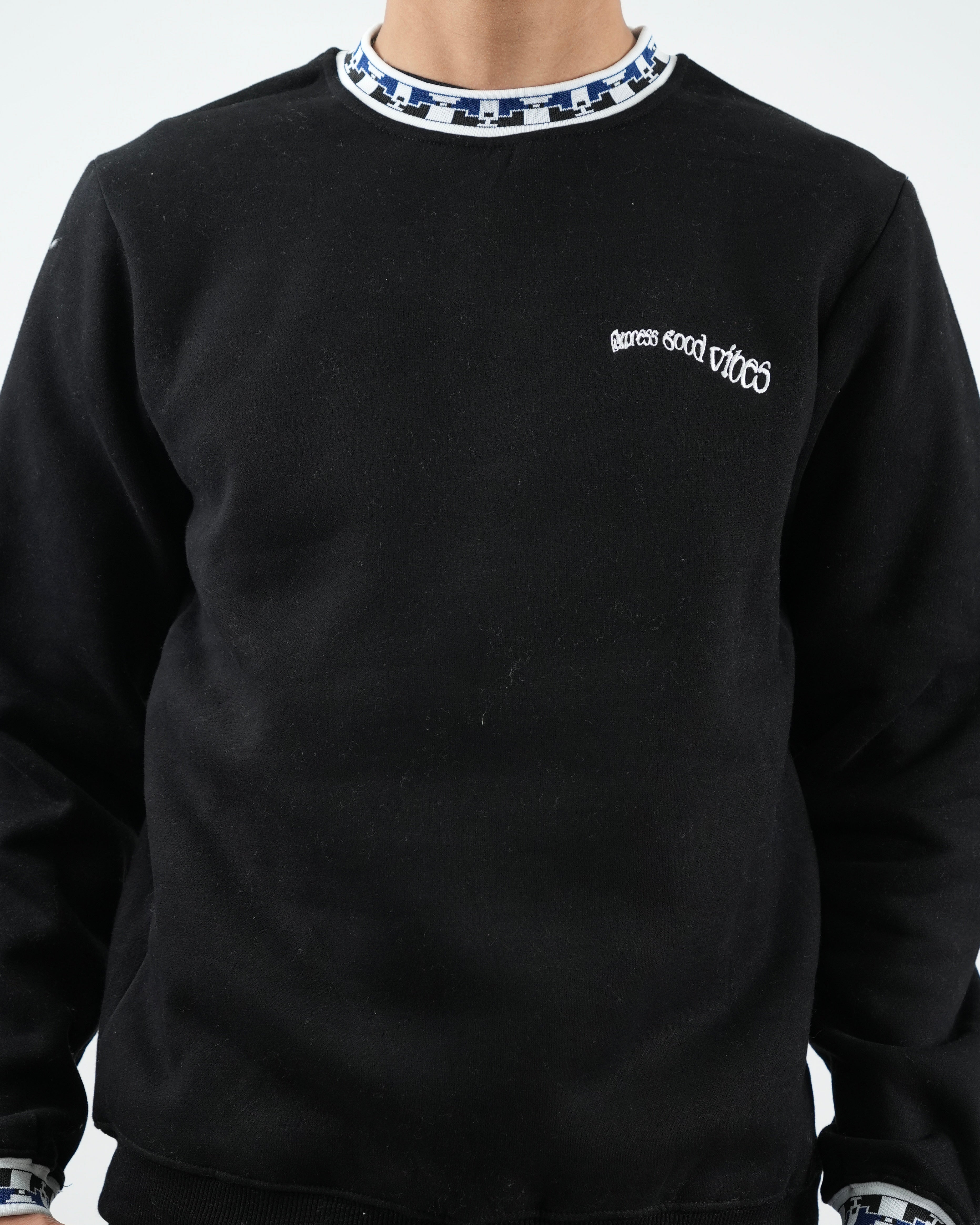 BUZO FSA020 NEGRO