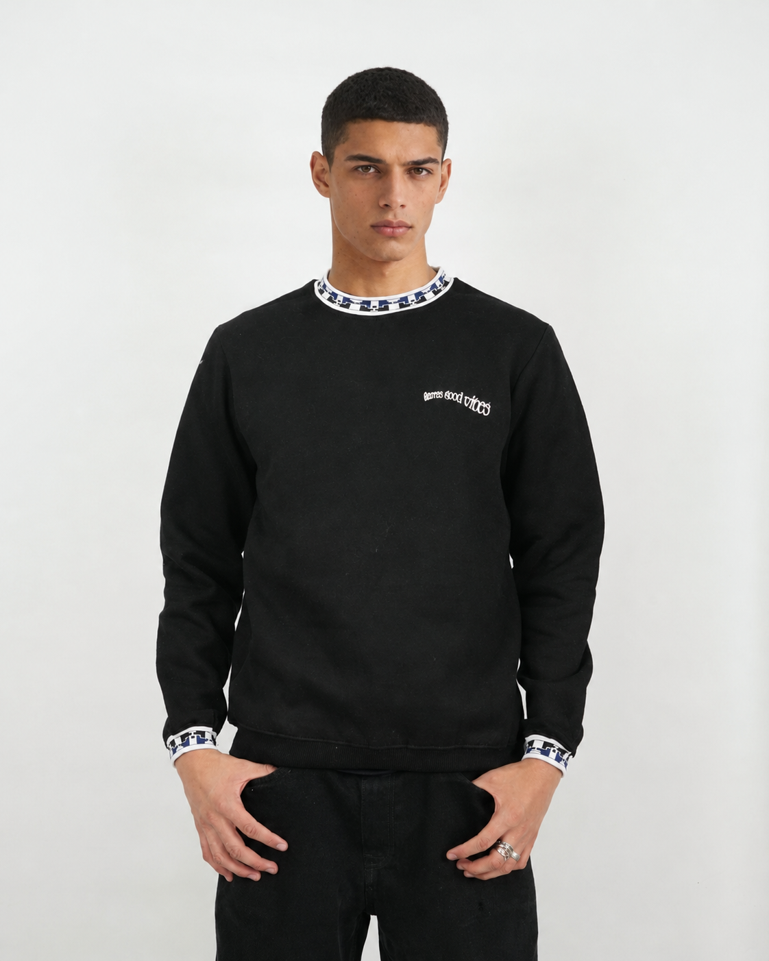 BUZO FSA020 NEGRO