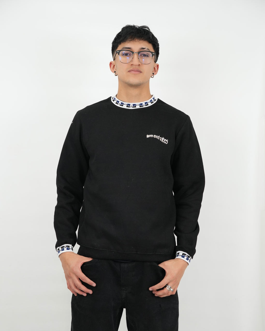 BUZO FSA020 NEGRO